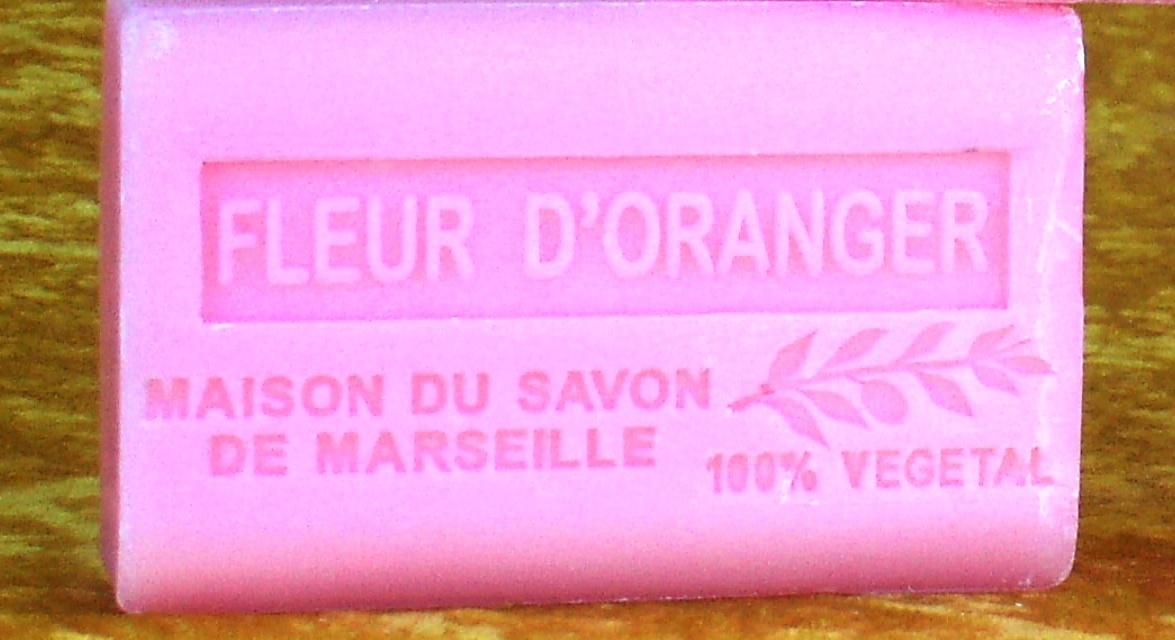 Orangenblütenseife  Savon de Marseille mit Shea-Butter  125 g